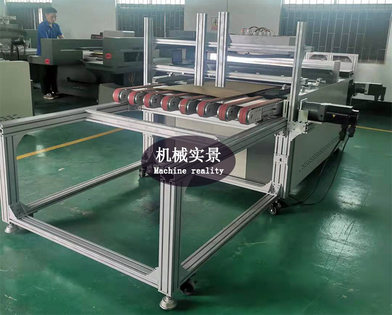 紙箱無版印刷機(jī)設(shè)備實(shí)拍，紙箱數(shù)碼印刷機(jī)廠家實(shí)拍機(jī)械。