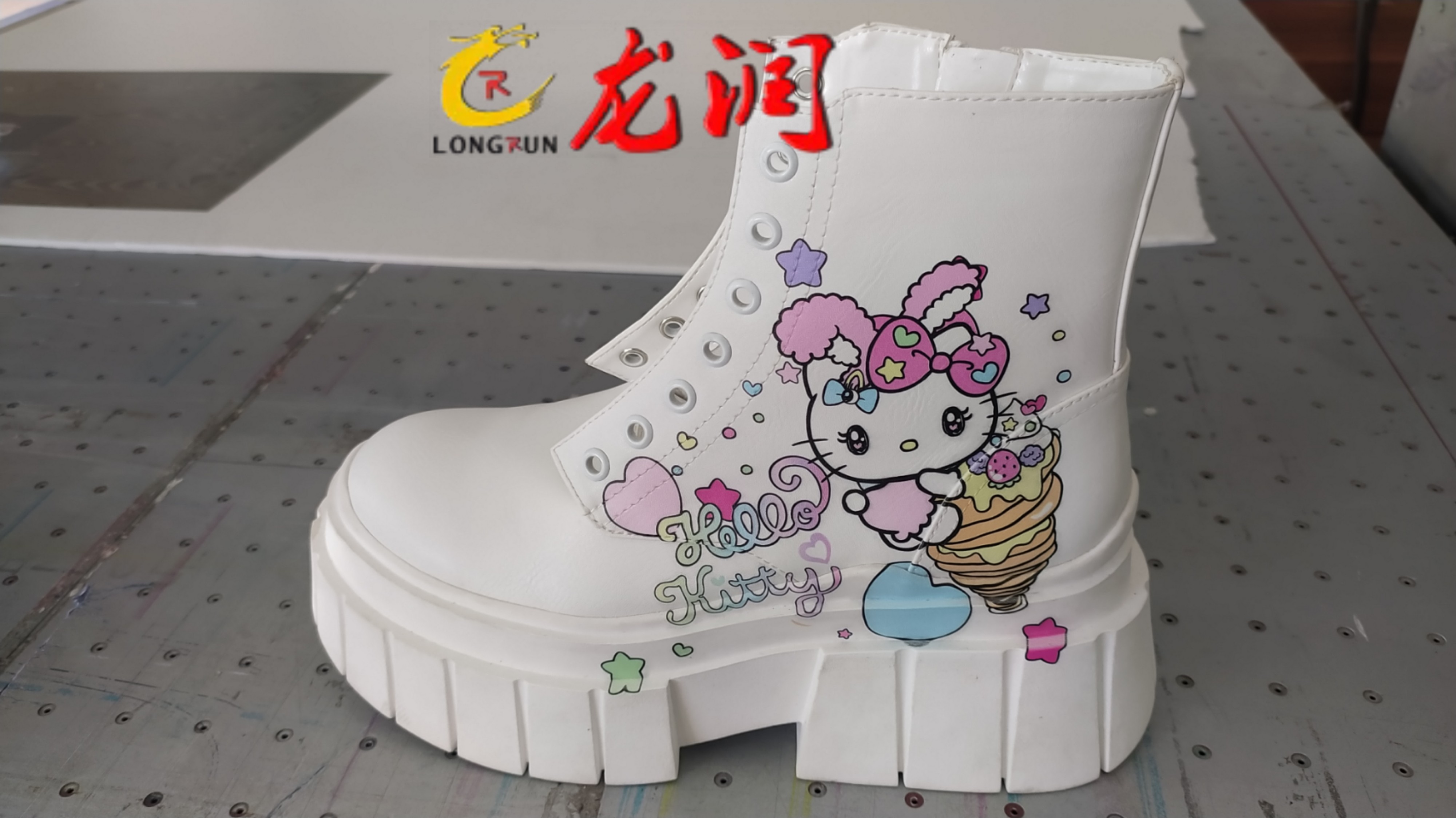 uv打印機(jī),uv平板打印機(jī),萬(wàn)能打印機(jī),uv彩印機(jī),uv打印機(jī)廠家,龍潤(rùn)